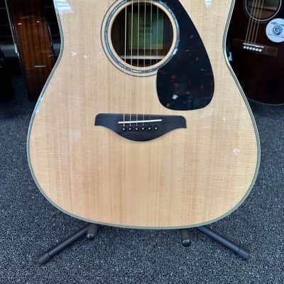Yamaha FGX830C Acoustic Guitar - Natural image 2
