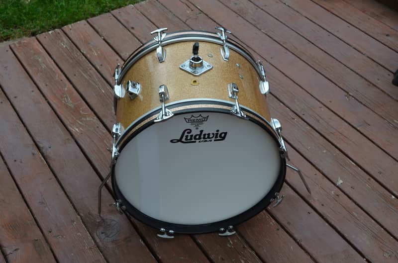 Vintage 1965 Ludwig Champagne Sparkle 22" Super Classic Bass Drum 22 x 14 image 1