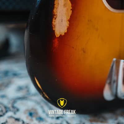 Fender Precision Bass 1967 - Sunburst image 7