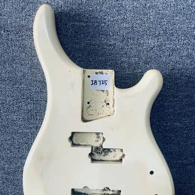 Cream White 4 String Bass Body PJB DIY Project image 2