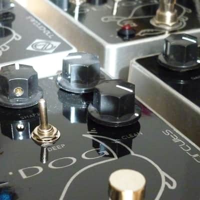770-Circuits Ol'Dog silicon fuzz 2017 black/alu image 3