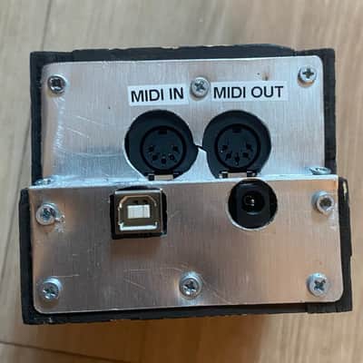 Korg Handmade Arduino Midi Box for Volca Sample
