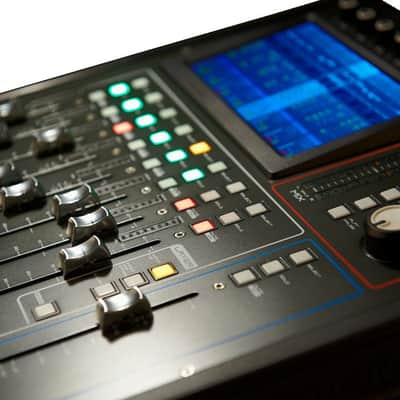 Studiomaster DigiLive 16 - 16 Input Digital Mixer image 5