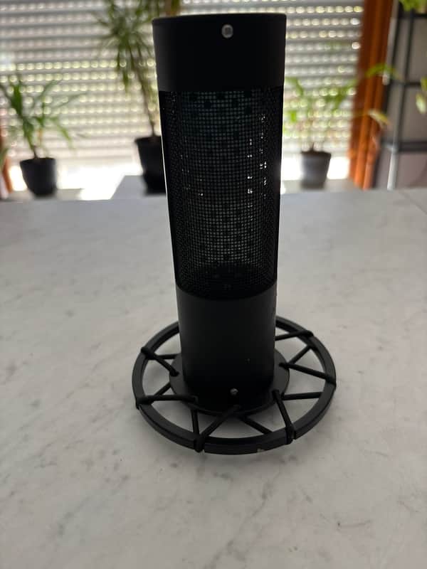 nohype audio LRM 2B image 1