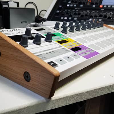 Arturia Beatstep Pro Oak Solid Oak Stand from Synths And Wood image 4