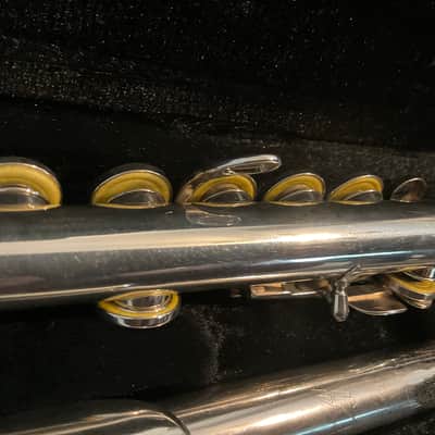 Armstrong 103 - Open Hole Flute All New Pads, New Case image 6