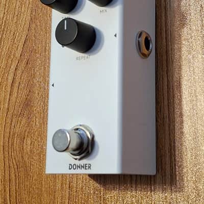 Donner : EMBARK Echo Delay mini pedal, 2020s image 4