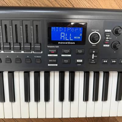 Novation Impulse 61 MIDI Keyboard Controller 2011 - Present - Gray image 3