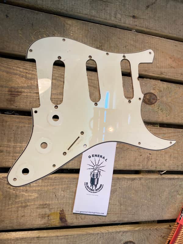 General Vintage Tone  Stratocaster 1962 pickguard 3 ply Aged guard vintage WH 1962 White image 1