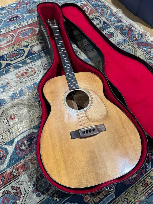 Martin 0-18T 1973 Tenor Guitar - Natural - Missing Pickguard - Player Grade