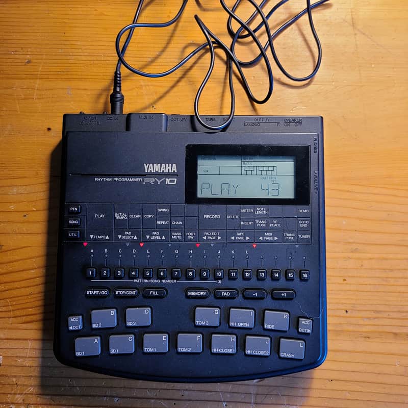 Yamaha RY10 drum machine with power supply, cleaned. Adapter Operation Only image 1