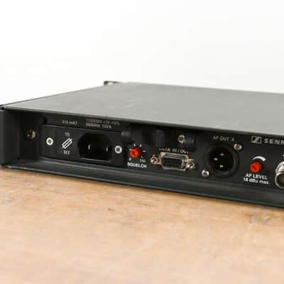 Sennheiser EM 3532-U Mikroport Receiver w/ SK5212-II Packs 530-566MHz CG012B4 image 9