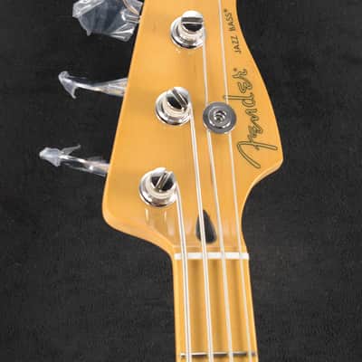 Fender Player II Jazz Bass Coral Red Maple Fingerboard image 5