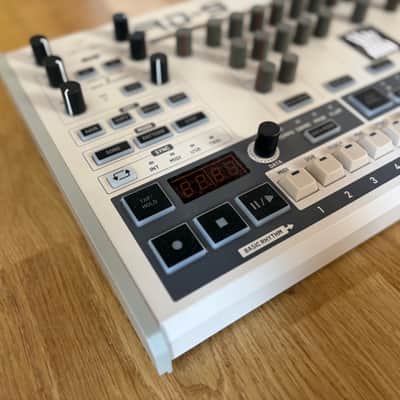 Behringer RD-9 Rhythm Designer 2021 - Present - Silver image 5