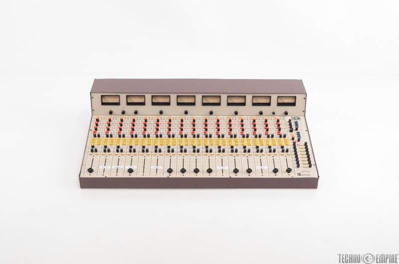 Quantum Audio Labs QM-168 16 Channel 8 Bus Studio Mixer Console QM168 #30868 image 1