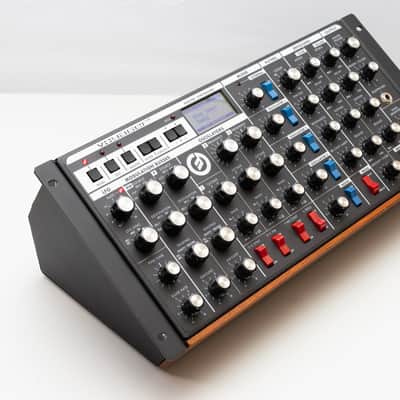 Moog Minimoog Voyager RME (Rack Mount Edition) - Moog Factory Refurbished image 3