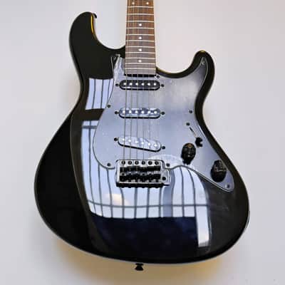2004 Fernandes Retro Rocket X-1 LTD BLK Electric Guitar - Black - Gloss - Skull Knob Controls image 9