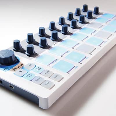 Arturia BeatStep Portable USB Pad Controller image 2