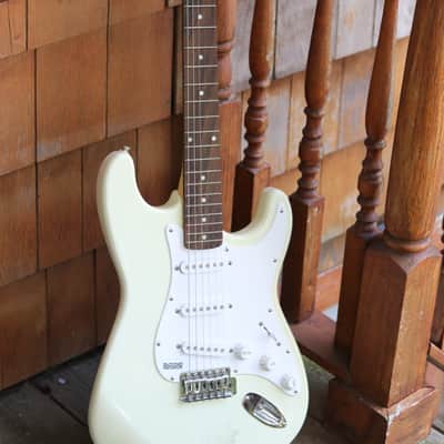 Fender squire strat Korean made - white image 1