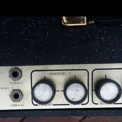 1963 Univox Model U-202R  All Tube Guitar Amp With Reverb/Tremolo Rare image 5
