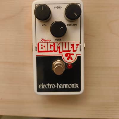 Electro-Harmonix Nano Big Muff Pi Distortion / Sustainer 2013 - Present - White / Black / Red image 1