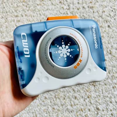 PANASONIC CW01 Walkman Cassette Player, Beautiful Sky Blue, NM Looking ! image 2