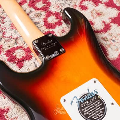 Fender Classic Player '60s Stratocaster - 3-Color Sunburst #MZ7017045 Second Hand image 16