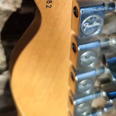 Fender American Standard Telecaster with Maple Fretboard 1998 3 Color Sunburst image 8