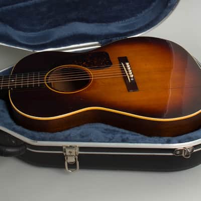 Gibson  LG-2 Flat Top Acoustic Guitar (1947), molded plastic hard shell case. image 12