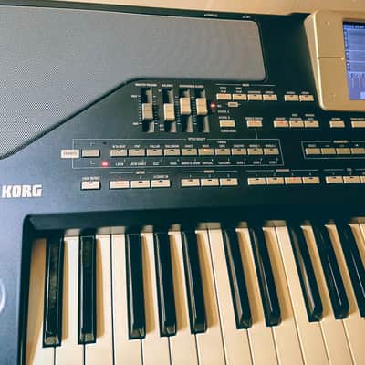 Korg Pa600 61-Key Arranger Workstation 2010s - Black image 2