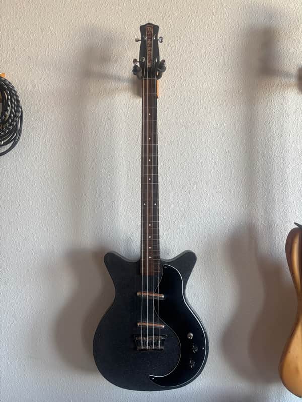 Danelectro 59DC Short Scale Bass