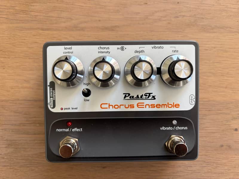 PastFx Chorus Ensemble Deluxe 2019 - Present - Black / Grey | Reverb