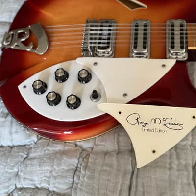 Rickenbacker 370 Roger McQuinn 1989 - red sunburst image 1