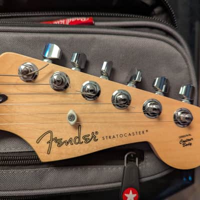 Fender Player Stratocaster with Pau Ferro Fretboard 2018 - 2024 - Polar White image 5