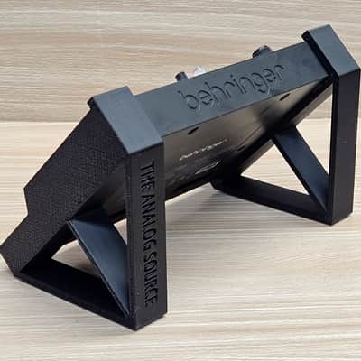 Behringer PHARA-O MINI Analog Polyphonic Synthesizer with The Analog Source 45 Degree Angled Desktop Stand image 3
