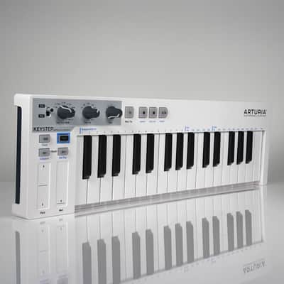 Immagine Arturia KeyStep Controller Sequencer 32 Key MIDI Keyboard White Electronic - 5