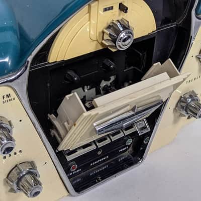 Cicena Classic Overdrive 261 Portable AM/FM Radio Cassette Player Dashboard - Boombox image 8