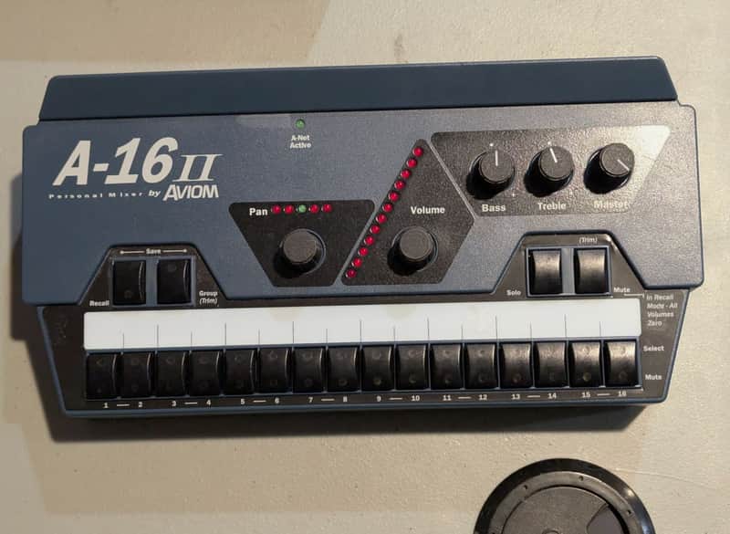 Aviom A-16II Personal Mixer