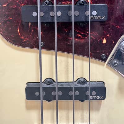 Fender Jazz Bass Deluxe Series 2009 - Olympic White image 3