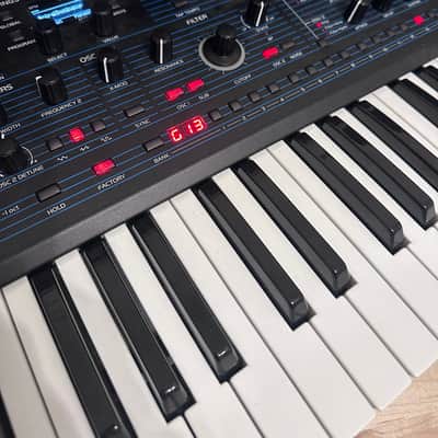 Oberheim TEO-5 44-Key 5-Voice Synthesizer 2024 - Present - Black image 3