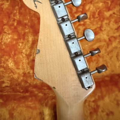 Fender Custom Shop ‘62 Stratocaster Heavy Relic HSS 2021 - Ice Blue Metallic image 5