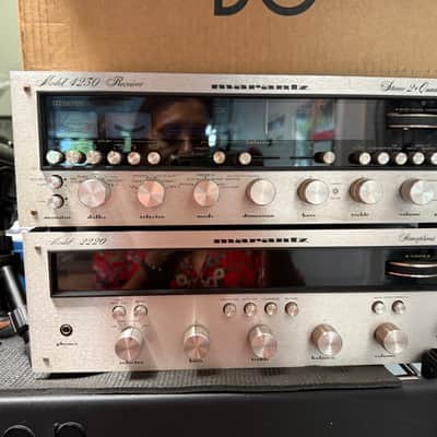 Marantz Model 4230 12-Watt Quadraphonic Solid-State Receiver 1973 - 1978 - Silver with Wood Case image 2