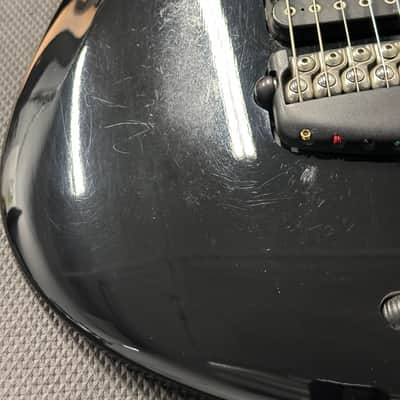 Parker Fly Deluxe (1994) - Black #126054BP with Original Gig Bag image 9