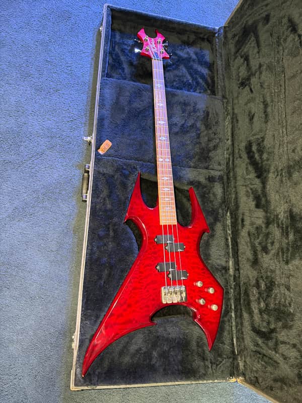 B.C. Rich Beast Bass Red With case image 1