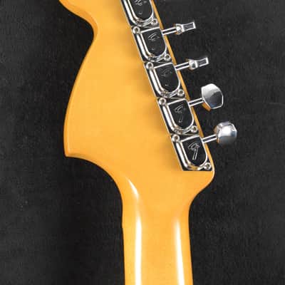 Fender Vintera III Late '60s Stratocaster Olympic White Maple Fingerboard image 6
