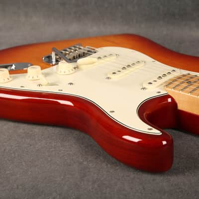 Fender American Pro Stratocaster - Sienna Sunburst - 2nd Hand image 14