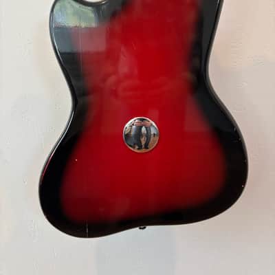 Silvertone Hornet 1960s - Sunburst image 11