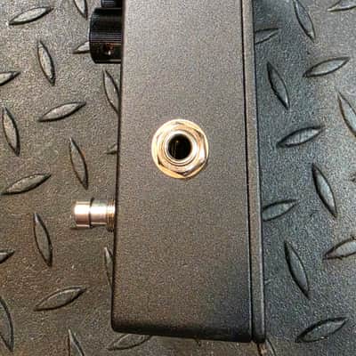 Big Ear Pedals Woodcutter Distortion Overdrive ProCo Rat variant NYC N.Y.C. Wood Cutter Side Jacks image 3