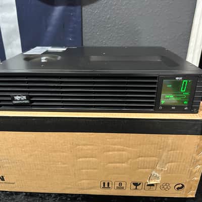 Tripplite 1500VA Smart UPS Back Up, Sine Wave, 1350W Line-Interactive, 2U Rackmount Bild 3