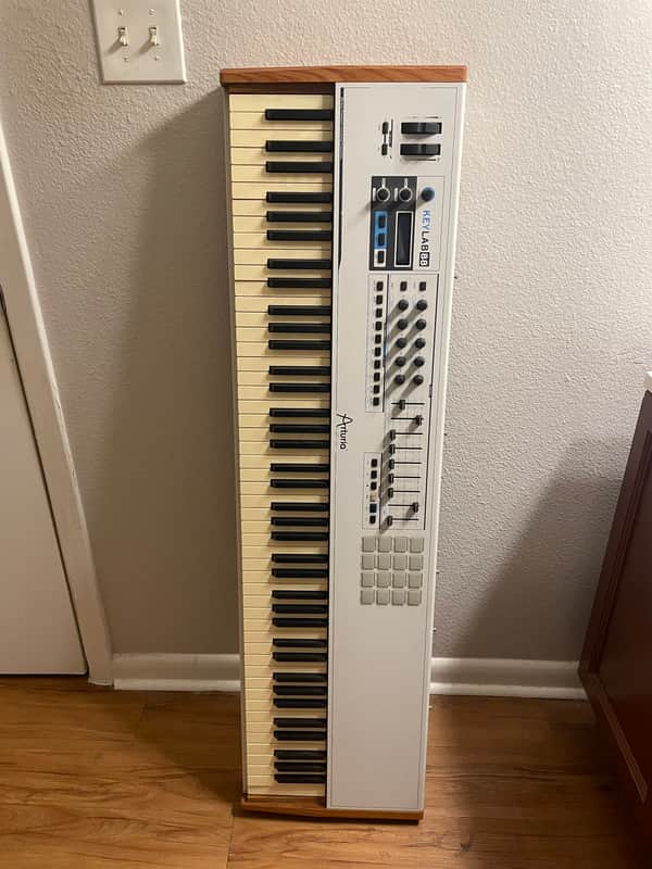 Arturia KeyLab 88 MkI MIDI Controller image 1